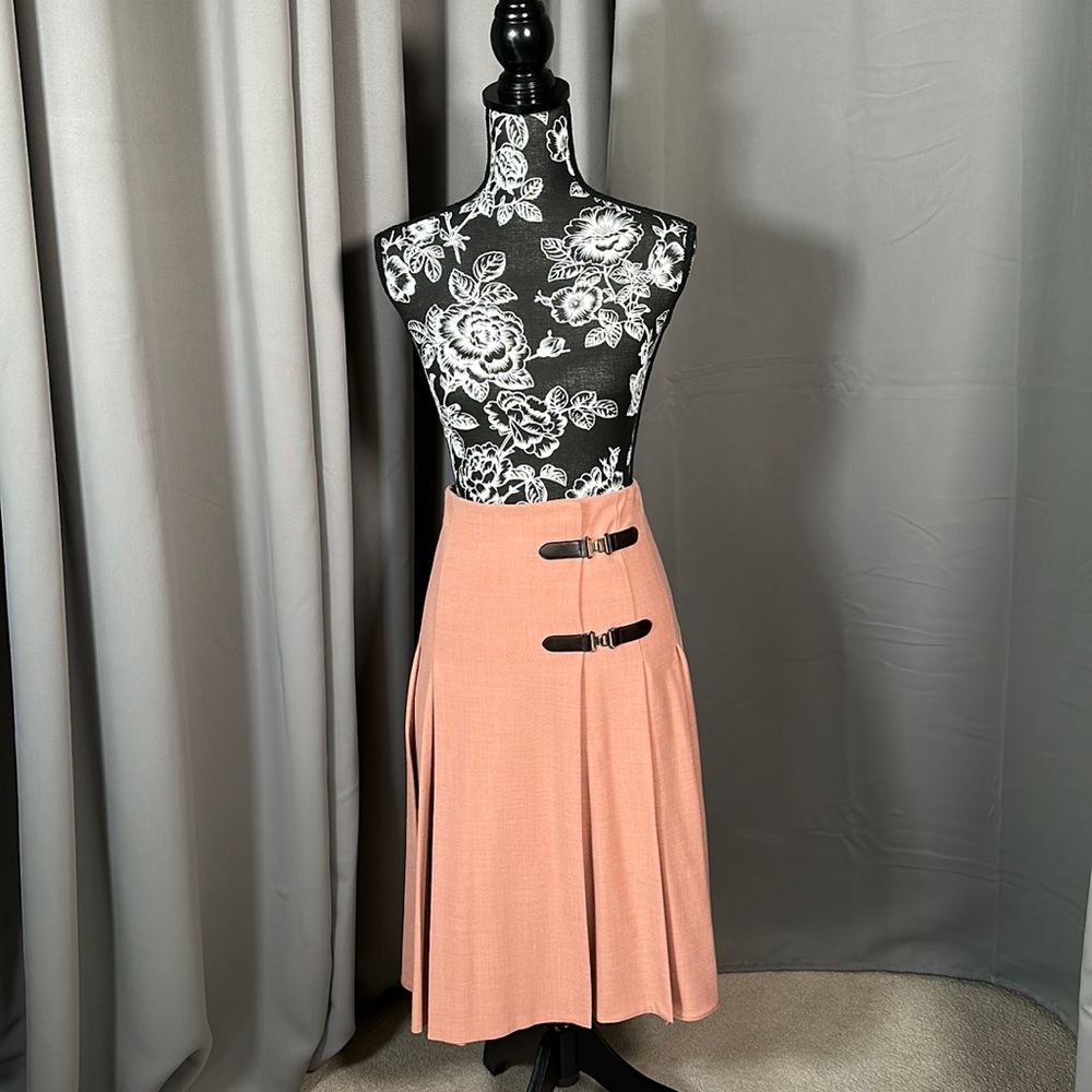 Zara Pleated Skirt, Size S.